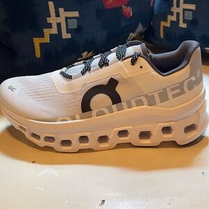 On Cloud Cloudmonster, women's size 7.5